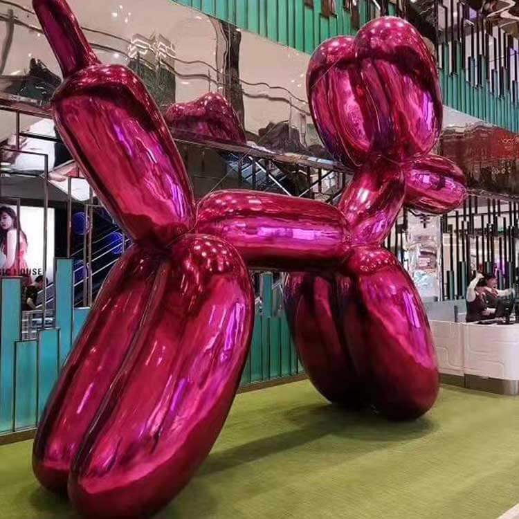 silver balloon dog statue