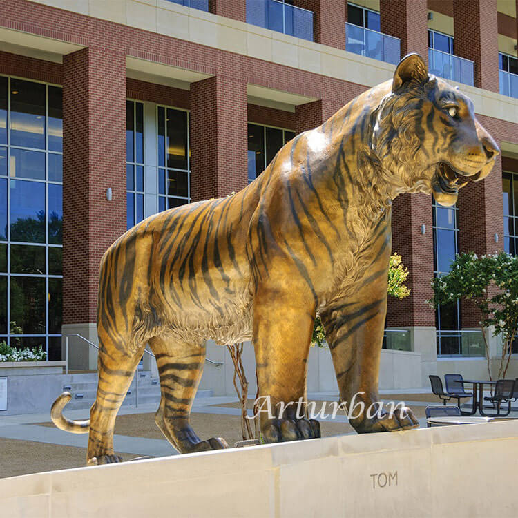 outdoor tiger sculpture