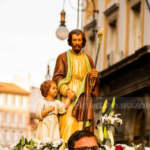 st joseph holding baby jesus statue