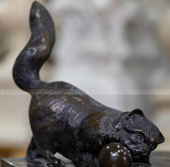 cat garden statue