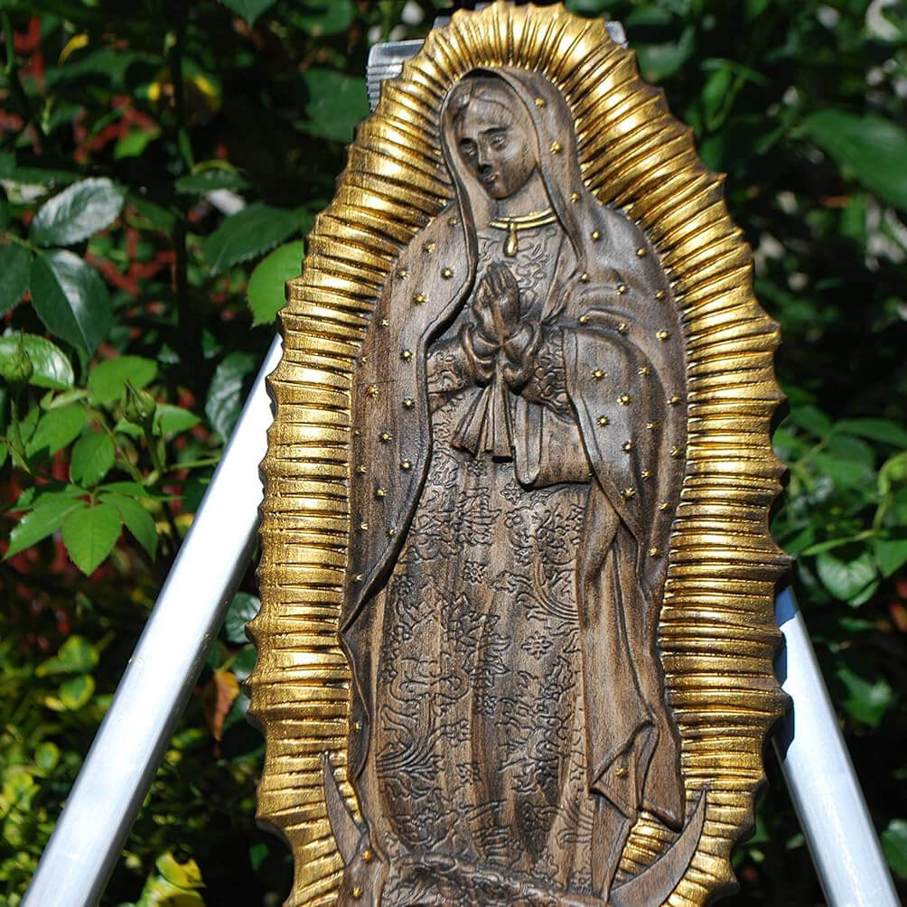 virgin mary wall statue