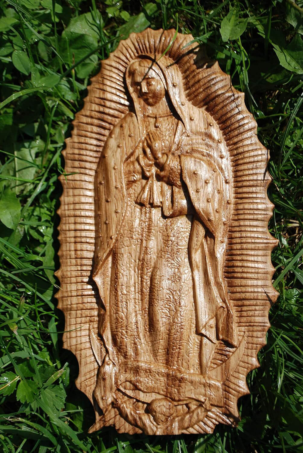 virgin mary wall statue