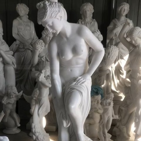 marble venus statue