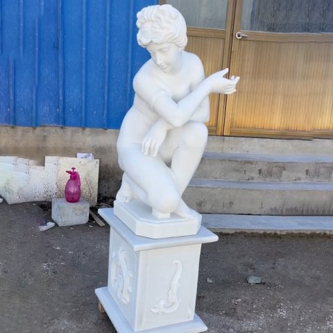 aphrodite bathing statue