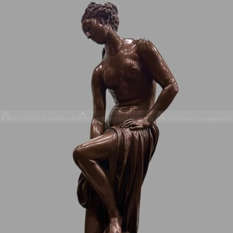 Bathing Venus Statue