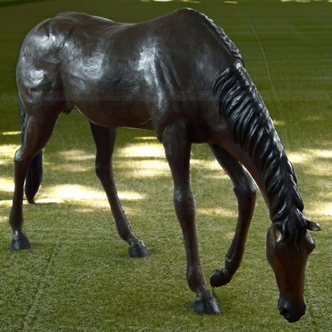 Horse Lawn Statue