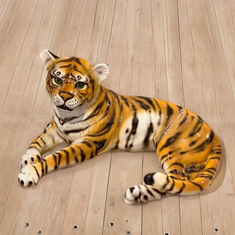 Realistic Tiger Statue