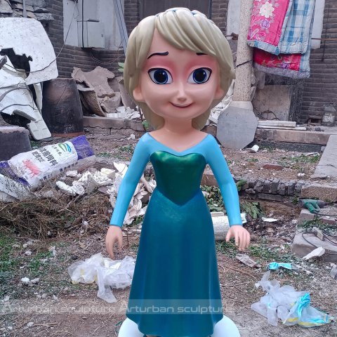 Disney Elsa Statue