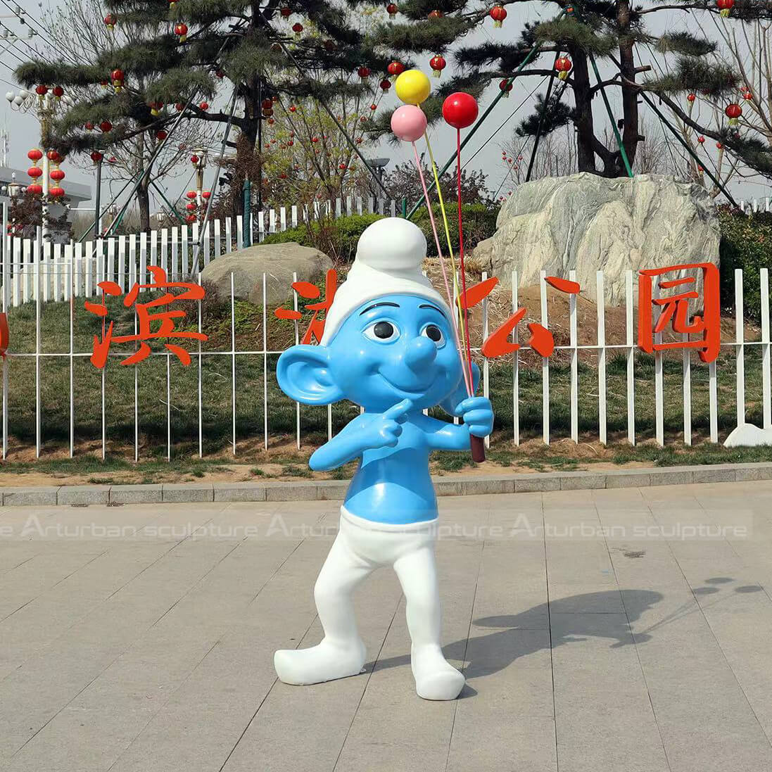 smurf sculpture