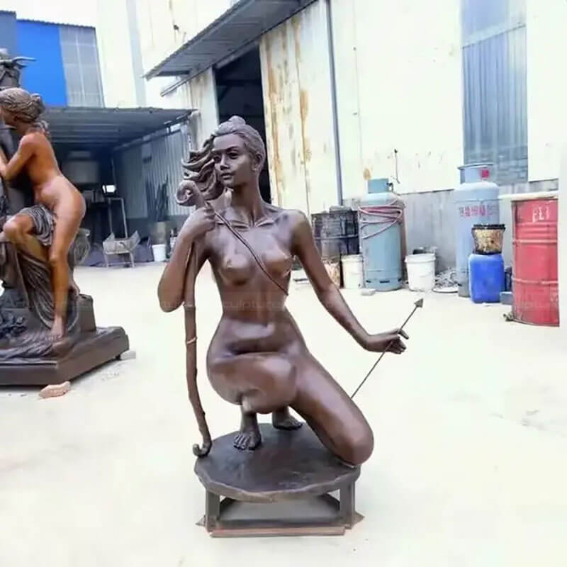 Nude Art Statue