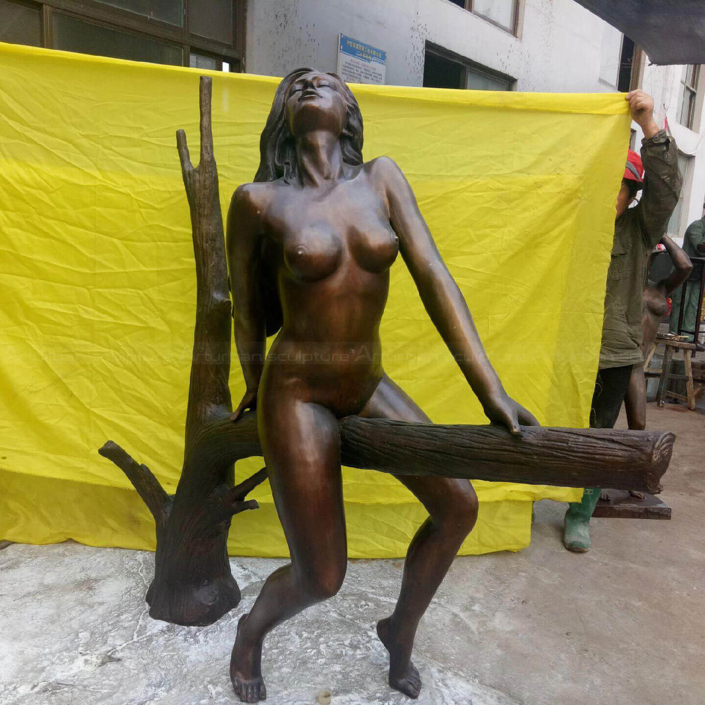 Nude Statues Female