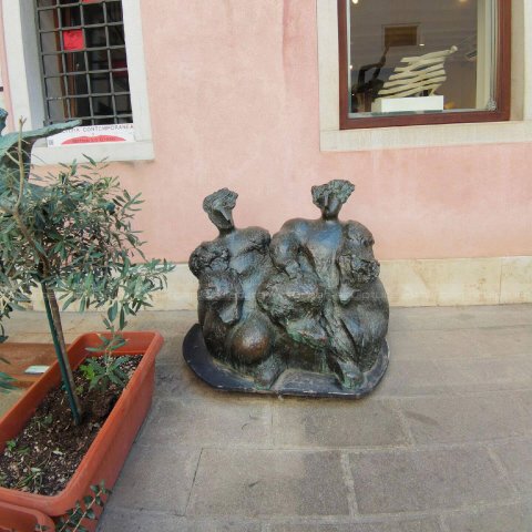 Familie Statue