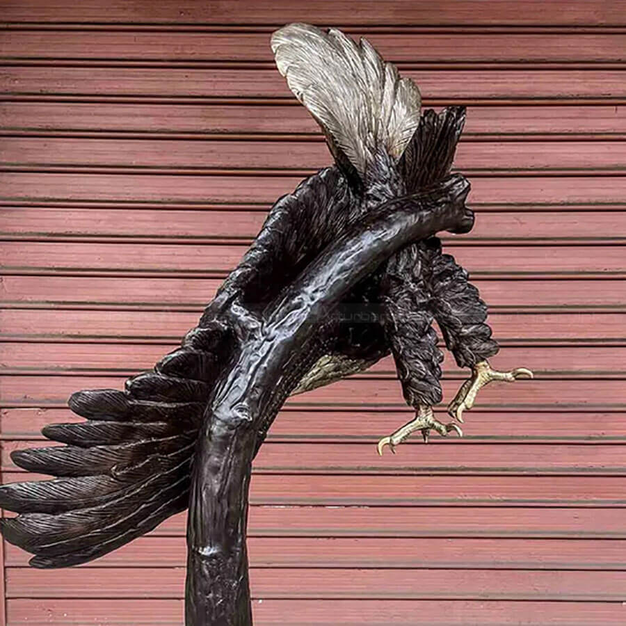 outdoor bald eagle statue