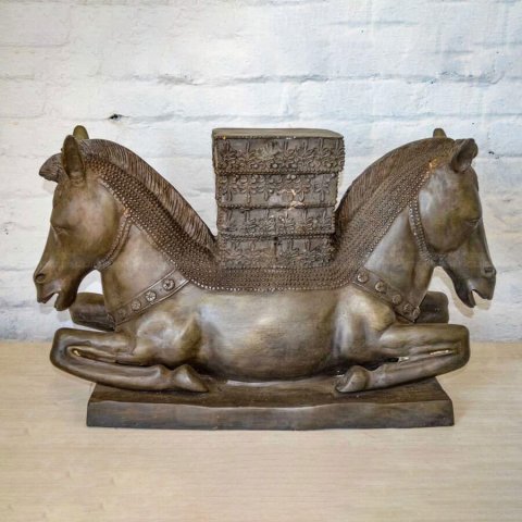 2 Horse Head Sculpture