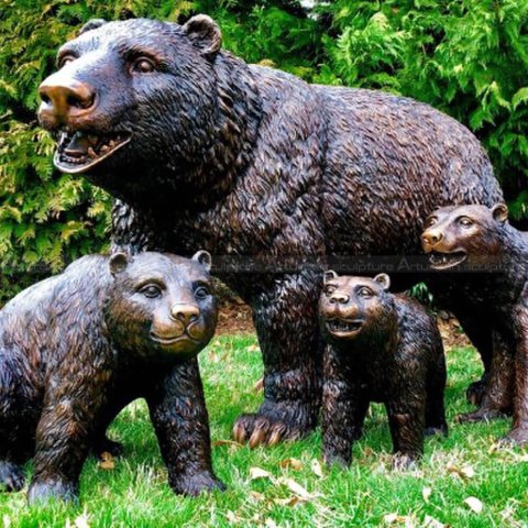 bear family statue