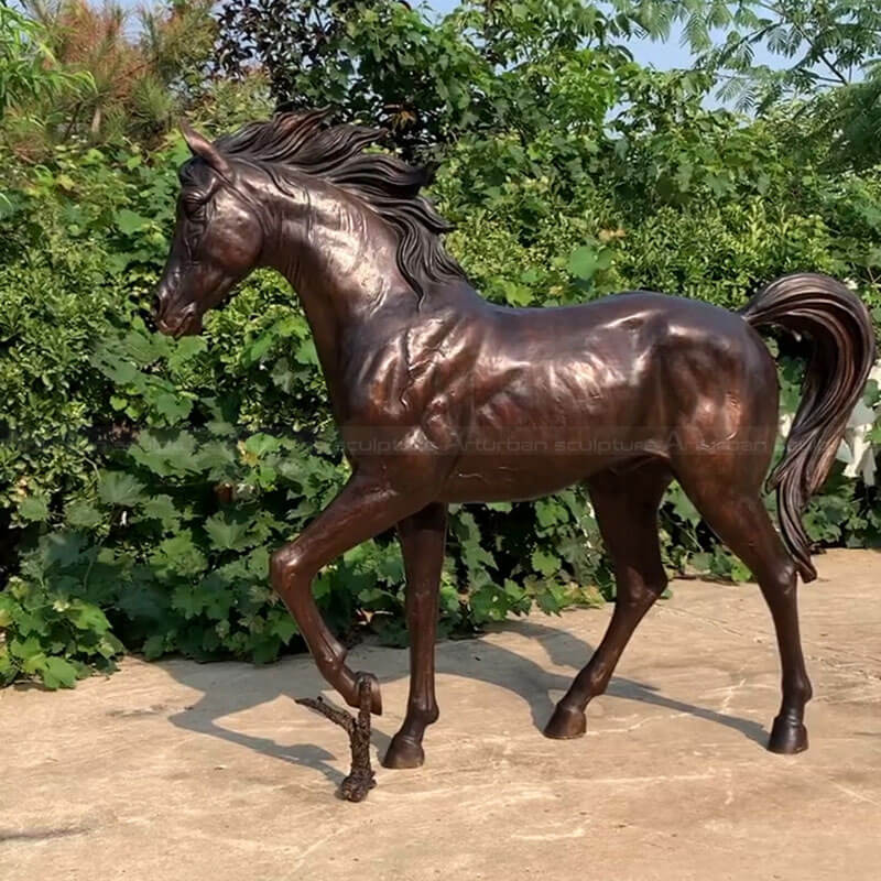 horse statue with wings