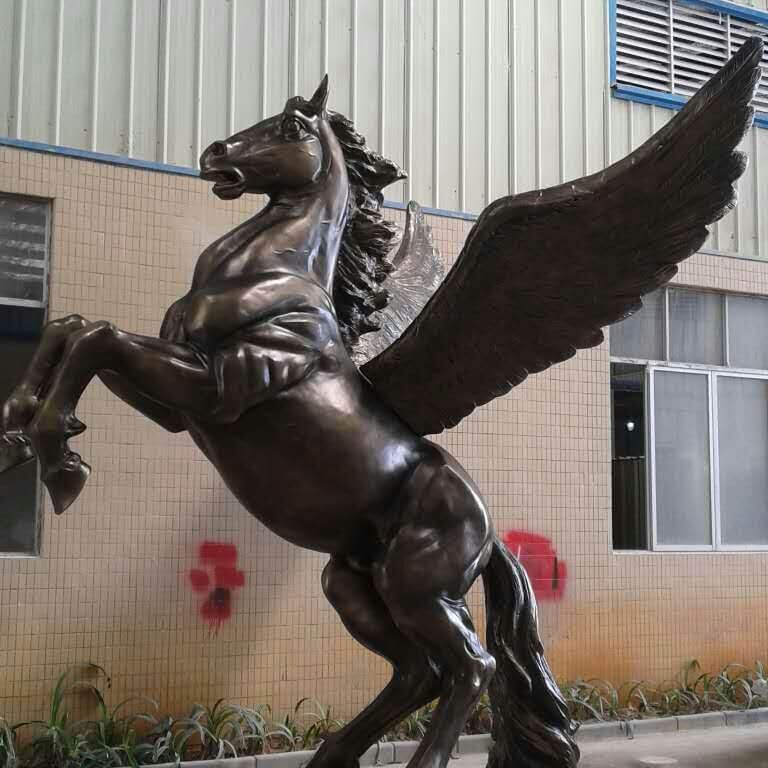 pegasus statue