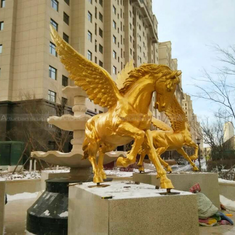 winged horse statue