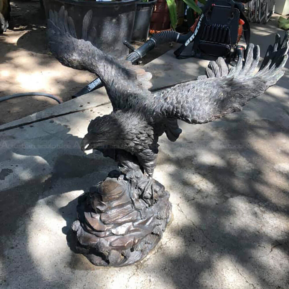 Eagle Yard Statue